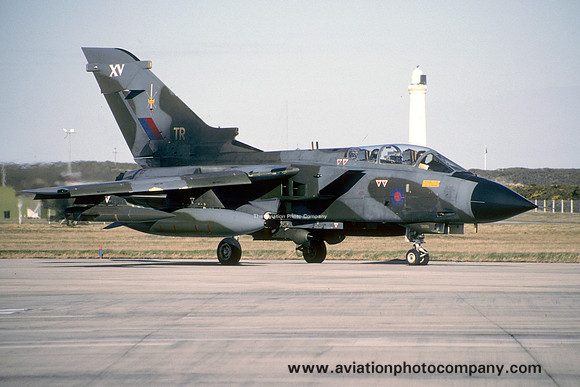 RAF 15 Squadron Panavia Tornado GR.1B ZA549/TR at RAF Lossiemouth (1995)