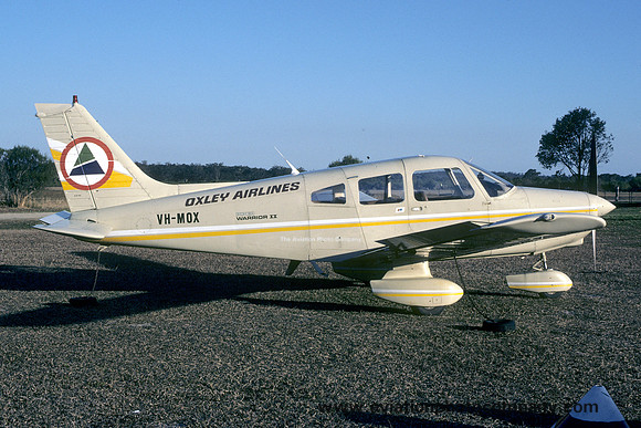 Oxley Airlines Piper PA-28-161 Cherokee Warrior II VH-MOX (1984)
