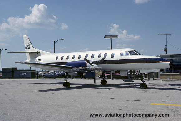 Britt Swearingen Metro II N322BA (1983)