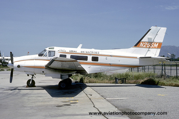 Umiat Alaska Enterprises Beech E18S N25SM (1978)
