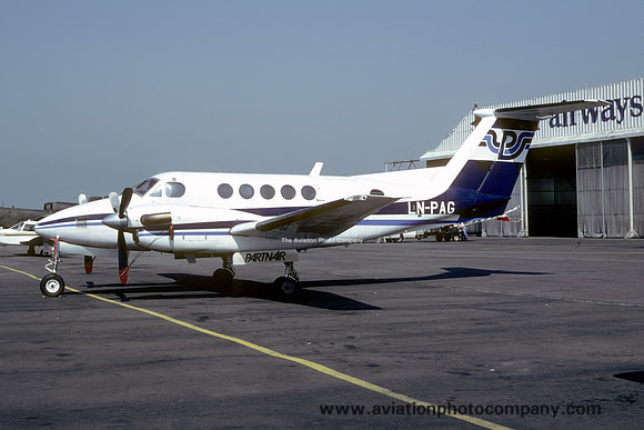 Partnair Beech King Air 200 LN-PAG at Newcastle IAP (1984)