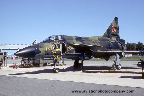 Swedish Air Force F15 SAAB Viggen AJ-37 37079/24 (1985)