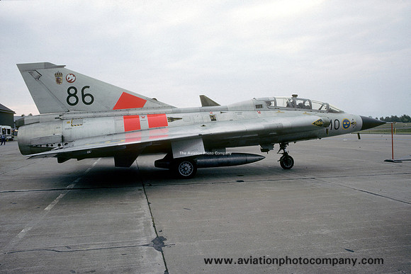 Swedish Air Force F10 SAAB Draken Sk-35C 35804/86 (1989)