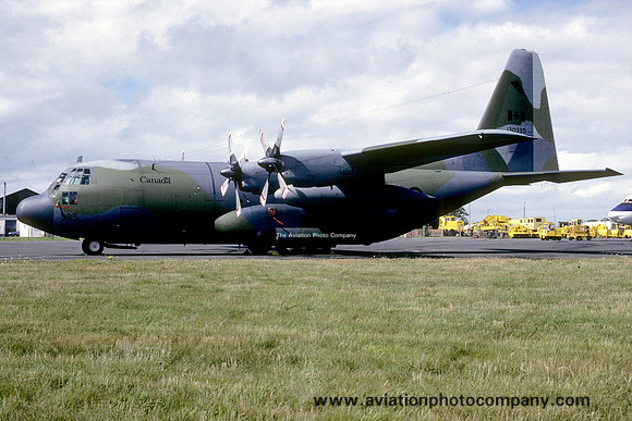 Canadian Air Force Lockheed CC-130H Hercules 130335 at Prestwick (1989)