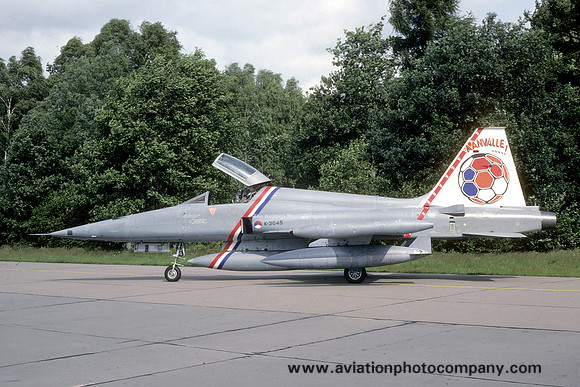 Dutch Air Force Canadair NF-5A Freedom Fighter K-3045 (1988)