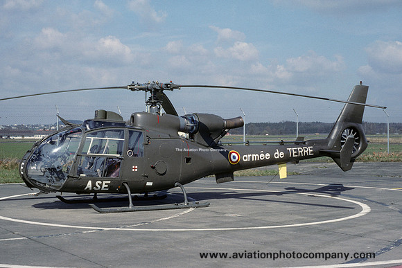 French Army 2 RHC Aerospatiale SA.341F Gazelle 1189/ASE (1989)