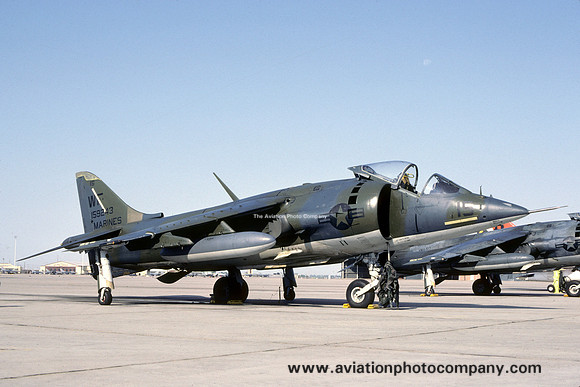US Marines VMA-513 Hawker Siddeley AV-8A Harrier 159243/WF-15 (1985)