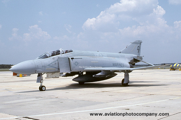 US Marines VMFA-312 McDonnell F-4S Phantom 155517/DR-16 (1986)