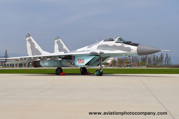 North Korean Air Force Mikoyan MiG-29B 550 red at the Wonsan Friendship Air Festival (2016)