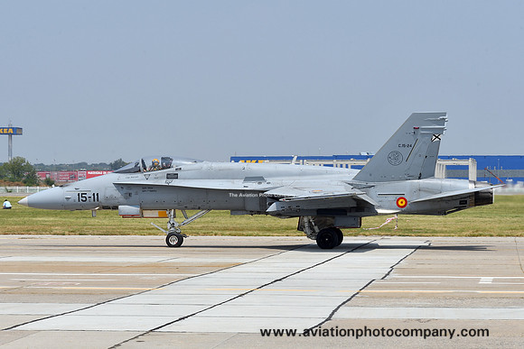 Spanish Air Force Ala 15 McDonnell Douglas EF-18M Hornet C.15-24/15-11 at the Bucharest International Air Show (2016)