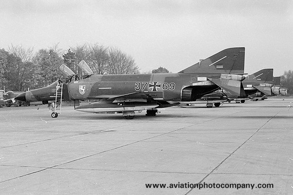 West German Air Force JBG36 McDonnell F-4F Phantom 37+69 (1975)