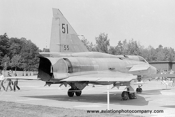 Swedish Air Force F7 SAAB Viggen SK-37 37808/11 (1975)