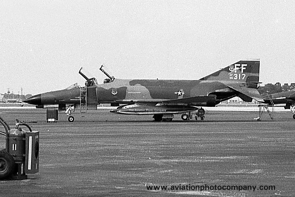 USAF 1 TFW McDonnell F-4E Phantom 66-0317/FF (1974)