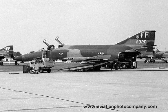 USAF 1 TFW McDonnell F-4E Phantom 67-0320/FF (1974)