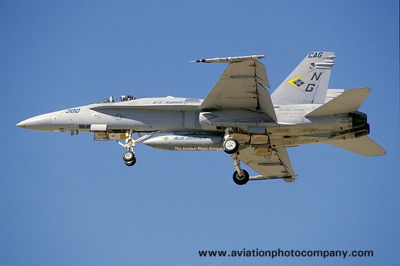 US Navy VFA-146 McDonnell Douglas F/A-18C Hornet 163777/NG-300 (2000)