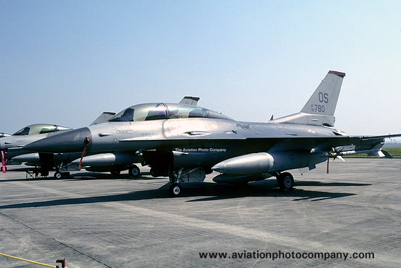 USAF 51 FW 36 FS GD F-16D Fighting Falcon 90-0780/OS (2003)