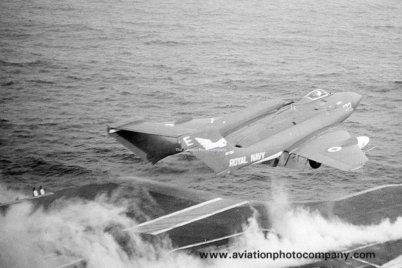 Royal Navy 899 Squadron De Havilland Sea Vixen FAW.2 XN70? (1968)
