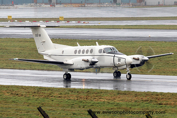 US Army Beech C-12R Huron 95-00088 at Prestwick (2011)