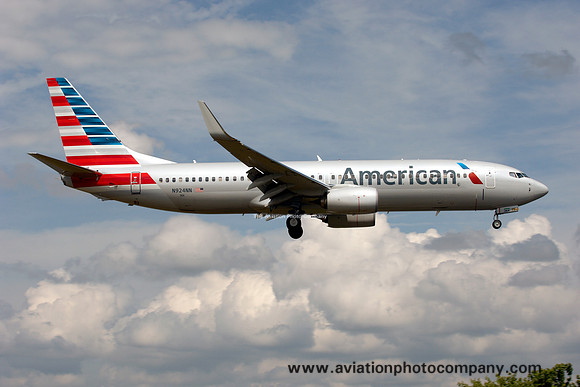 American Airlines Boeing 737-800 N924NN at Washington National (2013)