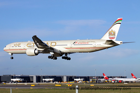Etihad Boeing 777-300ER A6-ETO at London Heathrow (2013)