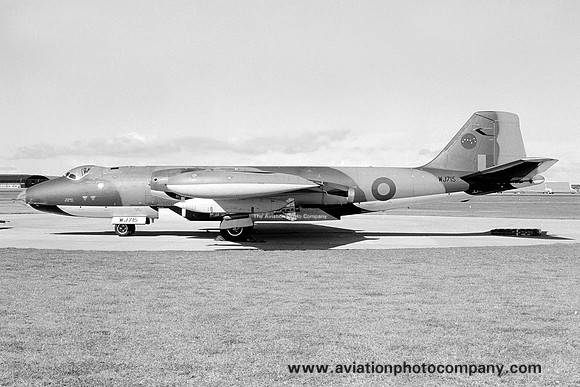 RAF 7 Squadron English Electric Canberra TT.18 WJ715 at RAF Lossiemouth (1976)