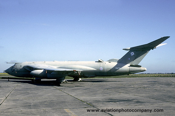 RAF Handley Page Victor K.2 XM715 at Bruntingthorpe (1995)