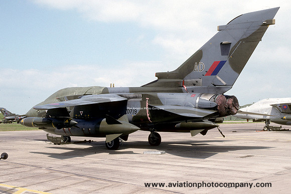 RAF 9 Squadron Panavia Tornado GR.1 ZD719/AD (1995)