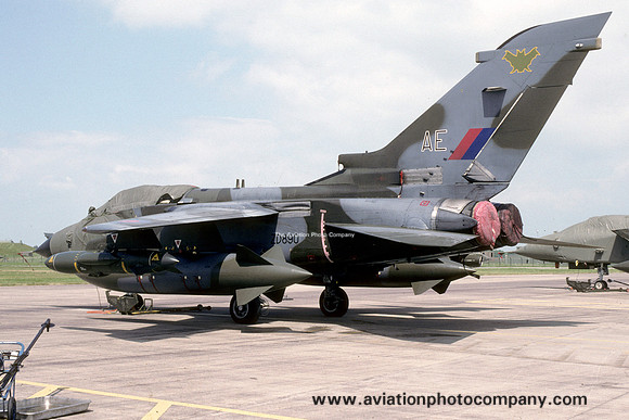 RAF 9 Squadron Panavia Tornado GR.1 ZD890/AE (1995)