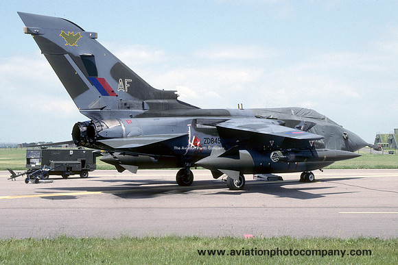 RAF 9 Squadron Panavia Tornado GR.1 ZD845/AF (1995)