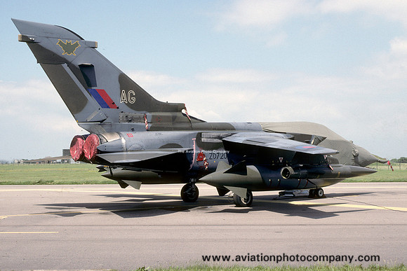 RAF 9 Squadron Panavia Tornado GR.1 ZD720/AG (1995)