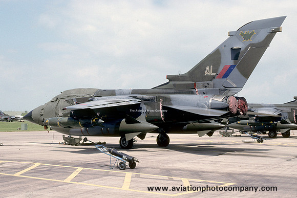 RAF 9 Squadron Panavia Tornado GR.4 ZD747/AL (1995)