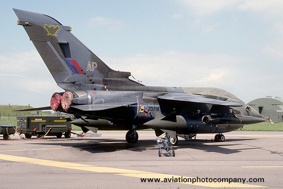 RAF 9 Squadron Panavia Tornado GR.1 ZD714/AP (1995)