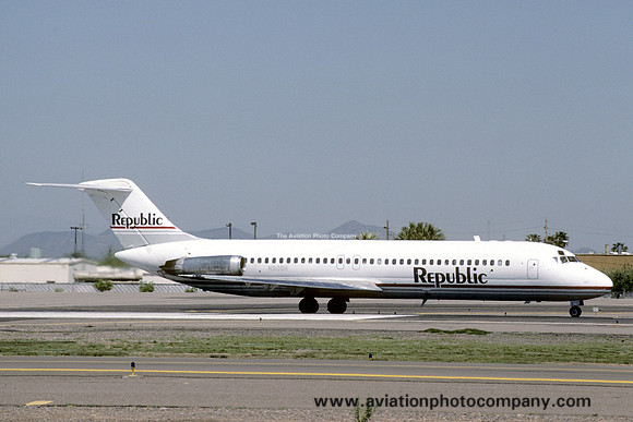 Republic Airlines Douglas DC-9-31 N908H (1985)