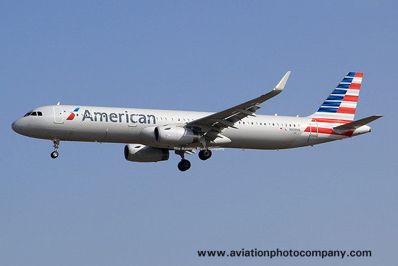 American Airlines Airbus A321-200 N108NN (2014)