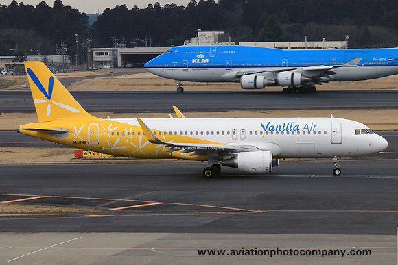 Vanilla Air Airbus A320-200 JA07VA at Tokyo Narita (2015)