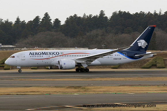 Aeromexico Boeing 787-8 N967AM at Tokyo Narita (2015)