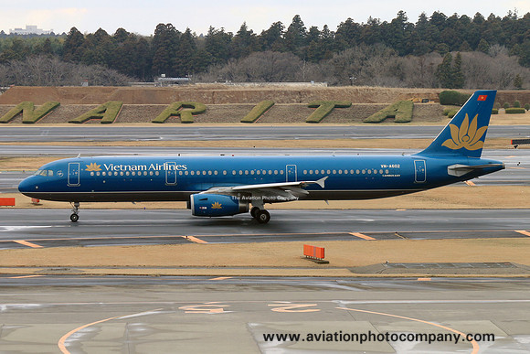 Vietnam Airlines Airbus A321-200 VN-A602 at Tokyo Narita (2015)