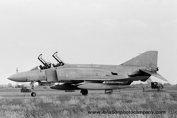 RAF 228 OCU McDonnell F-4M Phantom FGR.2 XT905/L (1981)