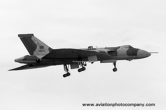 RAF 44 Squadron Avro Vulcan B.2 XM612 (1981)