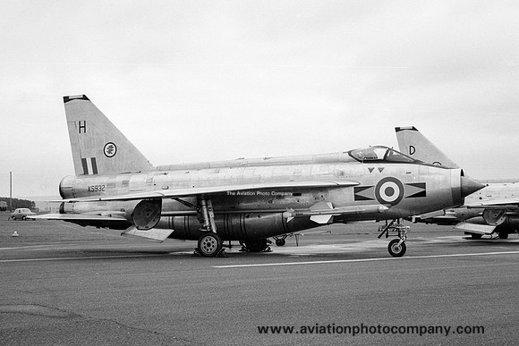 RAF 11 Squadron English Electric Lightning F.6 XS932/H (1968)
