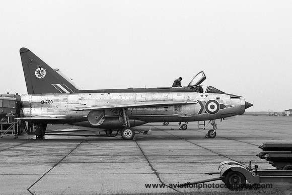 RAF 92 Squadron English Electric Lightning F.2 XN769/F (1968)