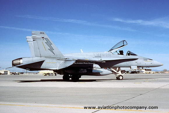 US Marines VMFA-251 McDonnell Douglas F/A-18C Hornet 164889/AB-206 (1995)