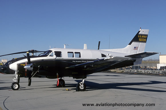 US Army Beechcraft U-21A Ute 66-18008 (1993)