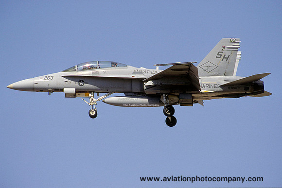 US Marines VMFAT-101 McDonnell Douglas F/A-18D Hornet 164056/SH-263 (2002)