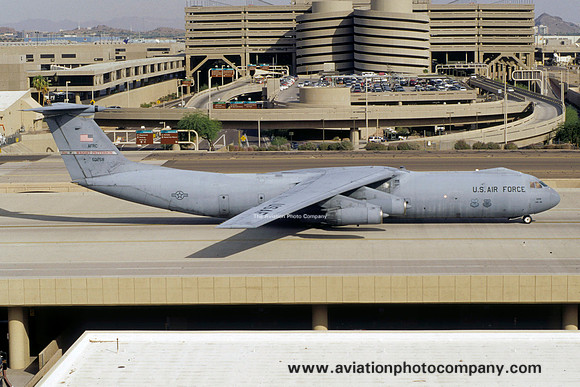 USAF AFRC 445 AW Lockheed C-141B Starlifter 65-0258 at Phoenix IAP (2002)