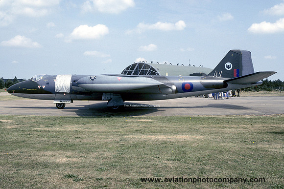 RAF 39 Squadron English Electric Canberra T.4 WJ866/AV (1995)