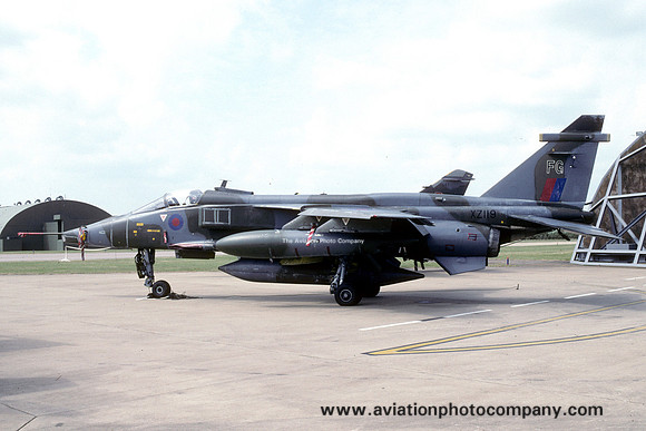 RAF 41 Squadron Sepecat Jaguar GR.1 XZ119/FG (1995)