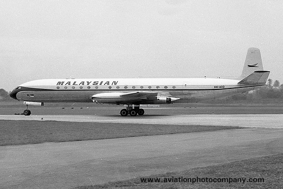 Malaysian Airlines De Havilland Comet 4 9M-AOD (1966)