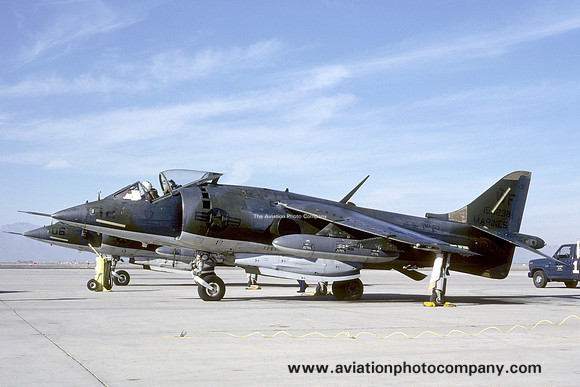 US Marines VMA-513 Hawker Siddeley AV-8A Harrier 159238/WF-12 (1986)