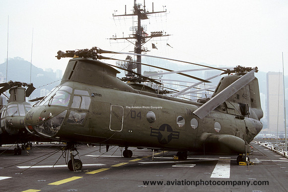 US Marines HMM-268 Vertol CH-46E Sea Knight 154812/YQ-04 (1986)